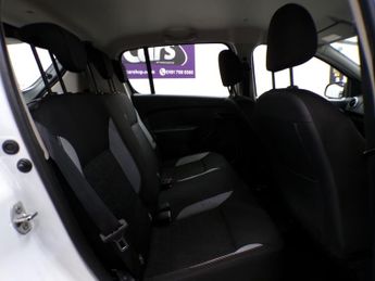 DACIA SANDERO STEPWAY 0.9 LAUREATE TCE 5DR Manual