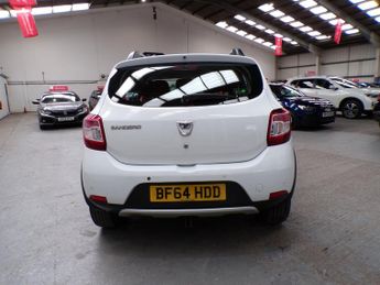 DACIA SANDERO STEPWAY 0.9 LAUREATE TCE 5DR Manual