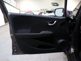 HONDA JAZZ 1.3 I-VTEC ES PLUS 5DR CVT