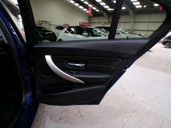 BMW 3 SERIES 2.0 318D SE 4DR Automatic