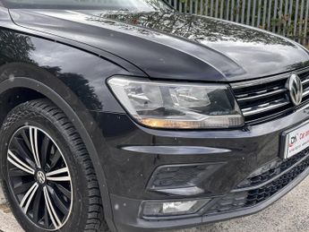 VOLKSWAGEN TIGUAN 2.0 SE NAVIGATION TDI BMT DSG 5DR Semi Automatic