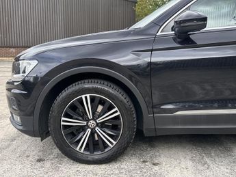 VOLKSWAGEN TIGUAN 2.0 SE NAVIGATION TDI BMT DSG 5DR Semi Automatic