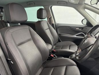 VAUXHALL ZAFIRA TOURER 1.4 SRI NAV 5DR Automatic