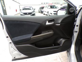HONDA CIVIC 1.8 I-VTEC ES 5DR Automatic