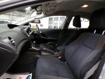 HONDA CIVIC 1.8 I-VTEC ES 5DR Automatic