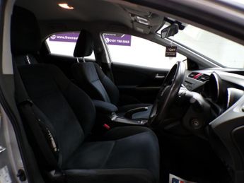 HONDA CIVIC 1.8 I-VTEC ES 5DR Automatic