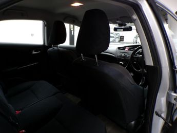 HONDA CIVIC 1.8 I-VTEC ES 5DR Automatic