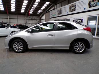 HONDA CIVIC 1.8 I-VTEC ES 5DR Automatic