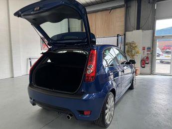 FORD FIESTA 2.0 ST 16V 3DR Manual