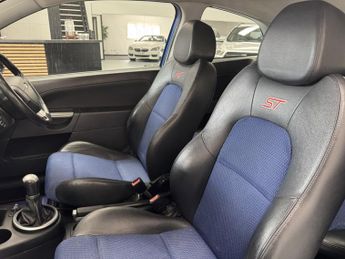 FORD FIESTA 2.0 ST 16V 3DR Manual