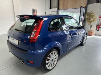 FORD FIESTA 2.0 ST 16V 3DR Manual