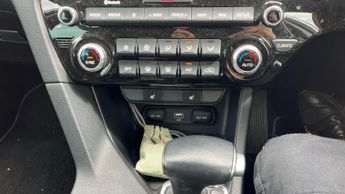 KIA SPORTAGE DIESEL ESTATE 1.6 CRDI 2 ISG 5DR Semi Automatic