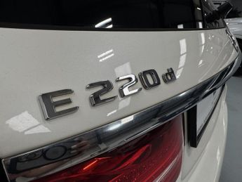 MERCEDES-BENZ E-CLASS 2.0 E 220 D AMG LINE PREMIUM 5DR Automatic