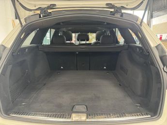 MERCEDES-BENZ E-CLASS 2.0 E 220 D AMG LINE PREMIUM 5DR Automatic
