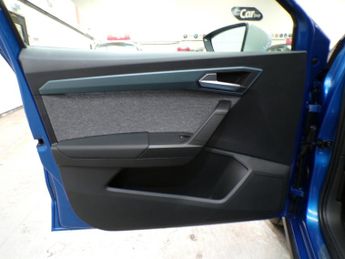 SEAT ARONA 1.0 ECOTSI XPERIENCE DSG 5DR Semi Automatic