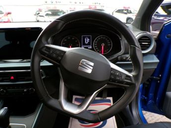 SEAT ARONA 1.0 ECOTSI XPERIENCE DSG 5DR Semi Automatic
