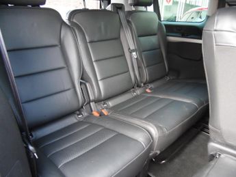PEUGEOT TRAVELLER BUSINESS VIP 5DR AUTOMATIC