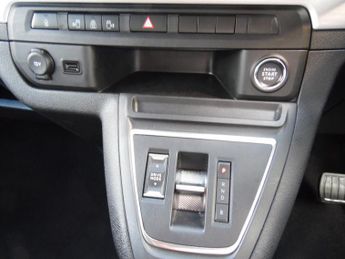 PEUGEOT TRAVELLER BUSINESS VIP 5DR AUTOMATIC
