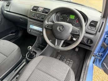 SKODA FABIA 1.2 SE 12V 5DR Manual