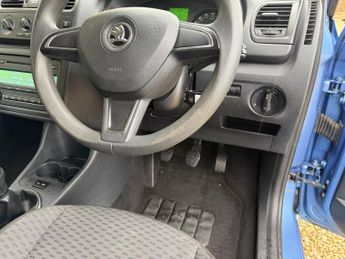 SKODA FABIA 1.2 SE 12V 5DR Manual