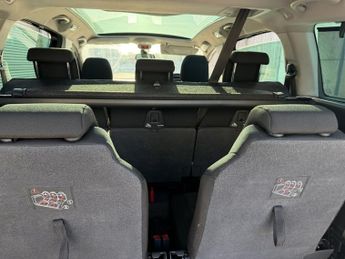 PEUGEOT 5008 1.6 HDI EXCLUSIVE 5DR Manual
