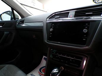 VOLKSWAGEN TIGUAN 1.5 LIFE TSI DSG 5DR Semi Automatic