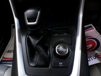 TOYOTA RAV-4 2.5 VVT-I EXCEL 5DR CVT