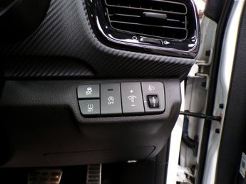KIA STONIC 1.0 GT-LINE S ISG MHEV 5DR Semi Automatic