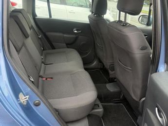 RENAULT GRAND MODUS 1.6 DYNAMIQUE VVT 5DR Automatic