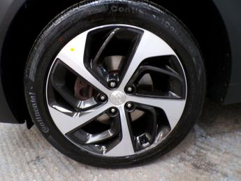 HYUNDAI TUCSON 1.7 CRDI SPORT EDITION 5DR Semi Automatic