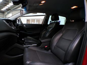 HYUNDAI TUCSON 1.7 CRDI SPORT EDITION 5DR Semi Automatic