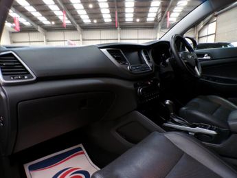HYUNDAI TUCSON 1.7 CRDI SPORT EDITION 5DR Semi Automatic