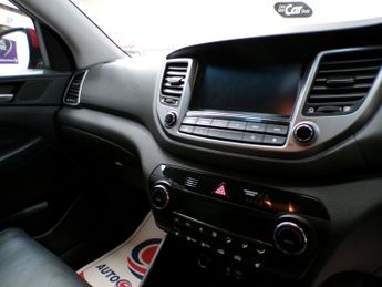 HYUNDAI TUCSON 1.7 CRDI SPORT EDITION 5DR Semi Automatic