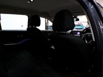 BMW 3 SERIES 2.0 320D SE 5DR Automatic