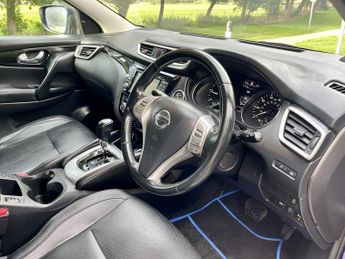 NISSAN QASHQAI 1.6 DCI TEKNA 5DR Automatic