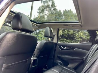 NISSAN QASHQAI 1.6 DCI TEKNA 5DR Automatic