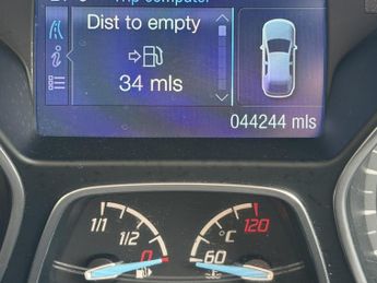 FORD FOCUS 1.6 ZETEC NAVIGATOR TDCI 5DR hatchback Manual