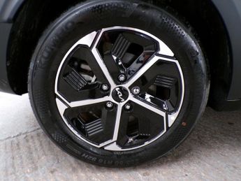 KIA NIRO 1.6 2 5DR Semi Automatic