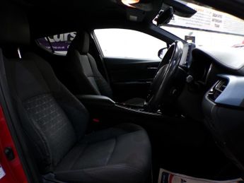 TOYOTA CHR 1.8 DESIGN 5DR CVT