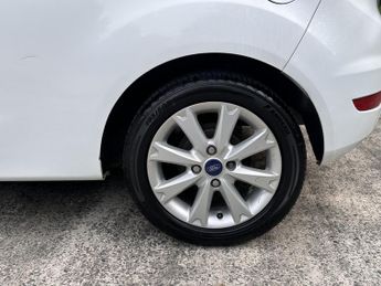 FORD FIESTA 1.2 ZETEC 3DR Manual