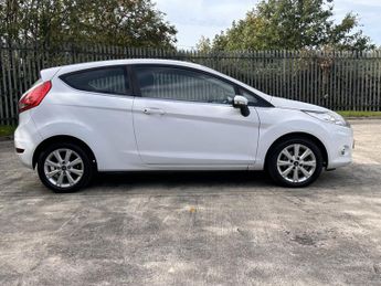 FORD FIESTA 1.2 ZETEC 3DR Manual