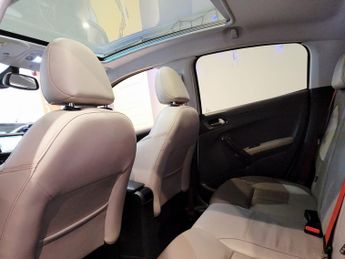 PEUGEOT 208 1.2 ROLAND GARROS 5DR Manual