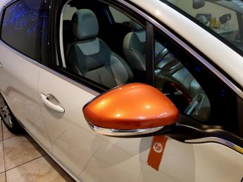 PEUGEOT 208 1.2 ROLAND GARROS 5DR Manual
