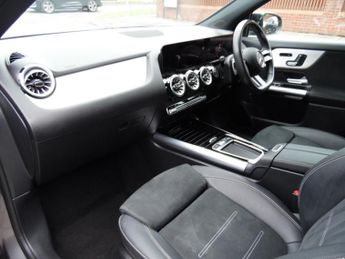 MERCEDES-BENZ GLA-CLASS 1.3 GLA 200 AMG LINE PREMIUM 5DR AUTOMATIC