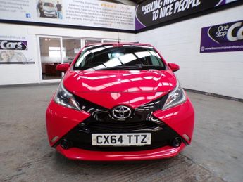 TOYOTA AYGO 1.0 VVT-I X-PLAY 5DR Manual