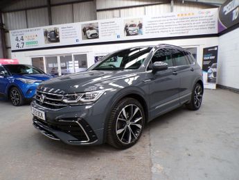 VOLKSWAGEN TIGUAN 1.5 R-LINE TSI DSG 5DR Semi Automatic