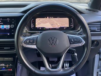VOLKSWAGEN T-CROSS 1.0 R-LINE TSI DSG 5DR Semi Automatic