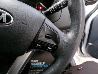 KIA RIO 1.2 1 5DR Manual
