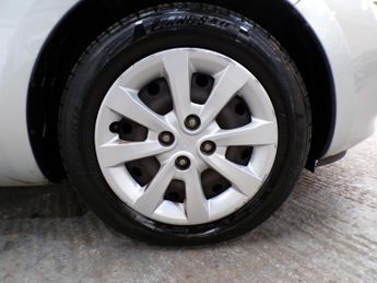 KIA RIO 1.2 1 5DR Manual