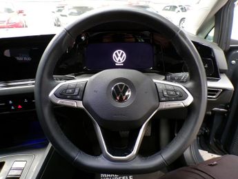 VOLKSWAGEN GOLF 2.0 STYLE TDI DSG 5DR Semi Automatic
